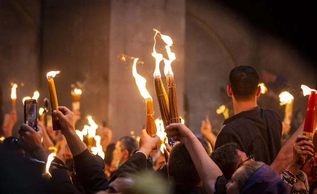 Благодатный огонь – отголосок древних ритуалов
